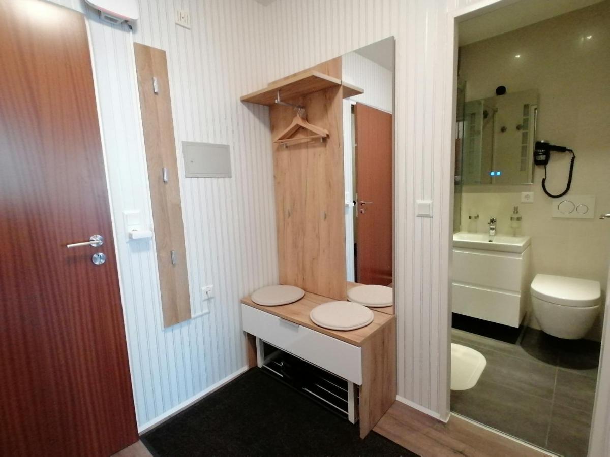 Ferienwohnung Am Schluchsee Mit Balkon & Pool ภายนอก รูปภาพ